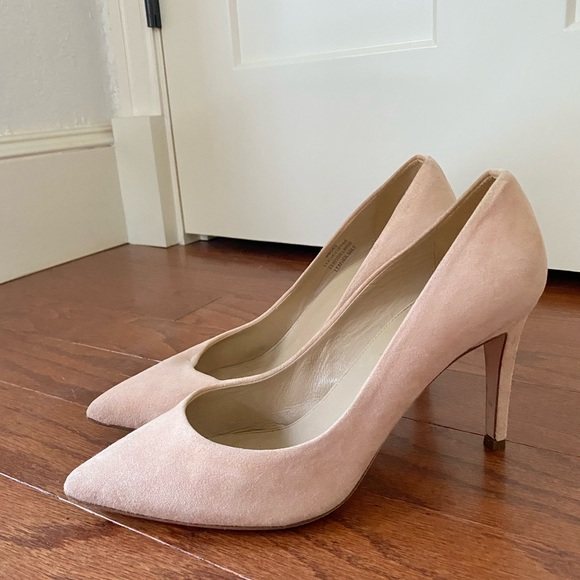 J. Crew Shoes - Light pink suede pumps